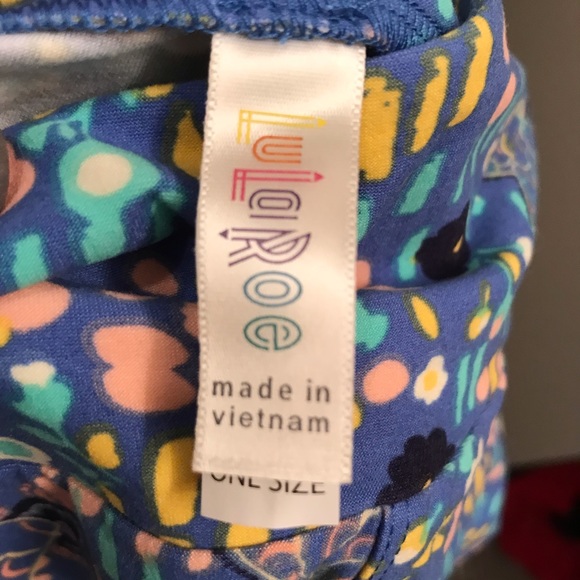 Lularoe leggings, OS, blue background, BNWOT - Picture 2 of 2